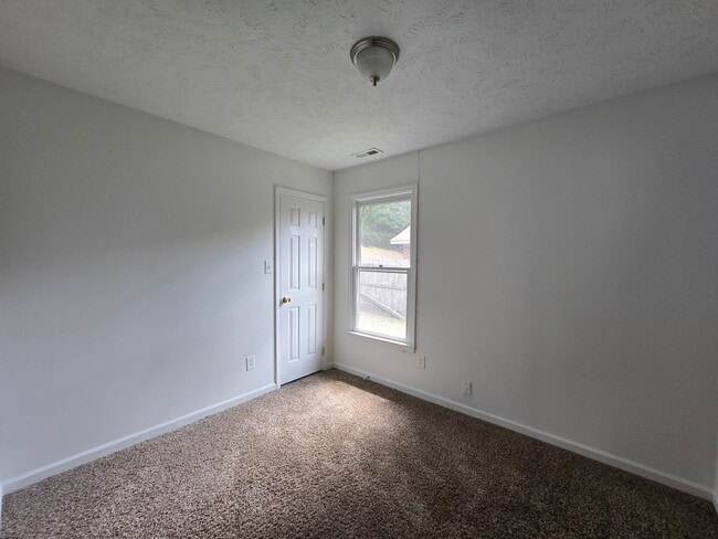 Building Photo - 1521 Kara Ct