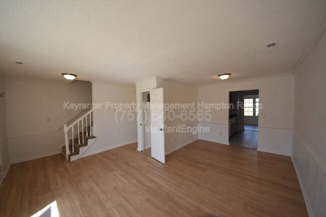 Building Photo - 701 Nottaway Dr