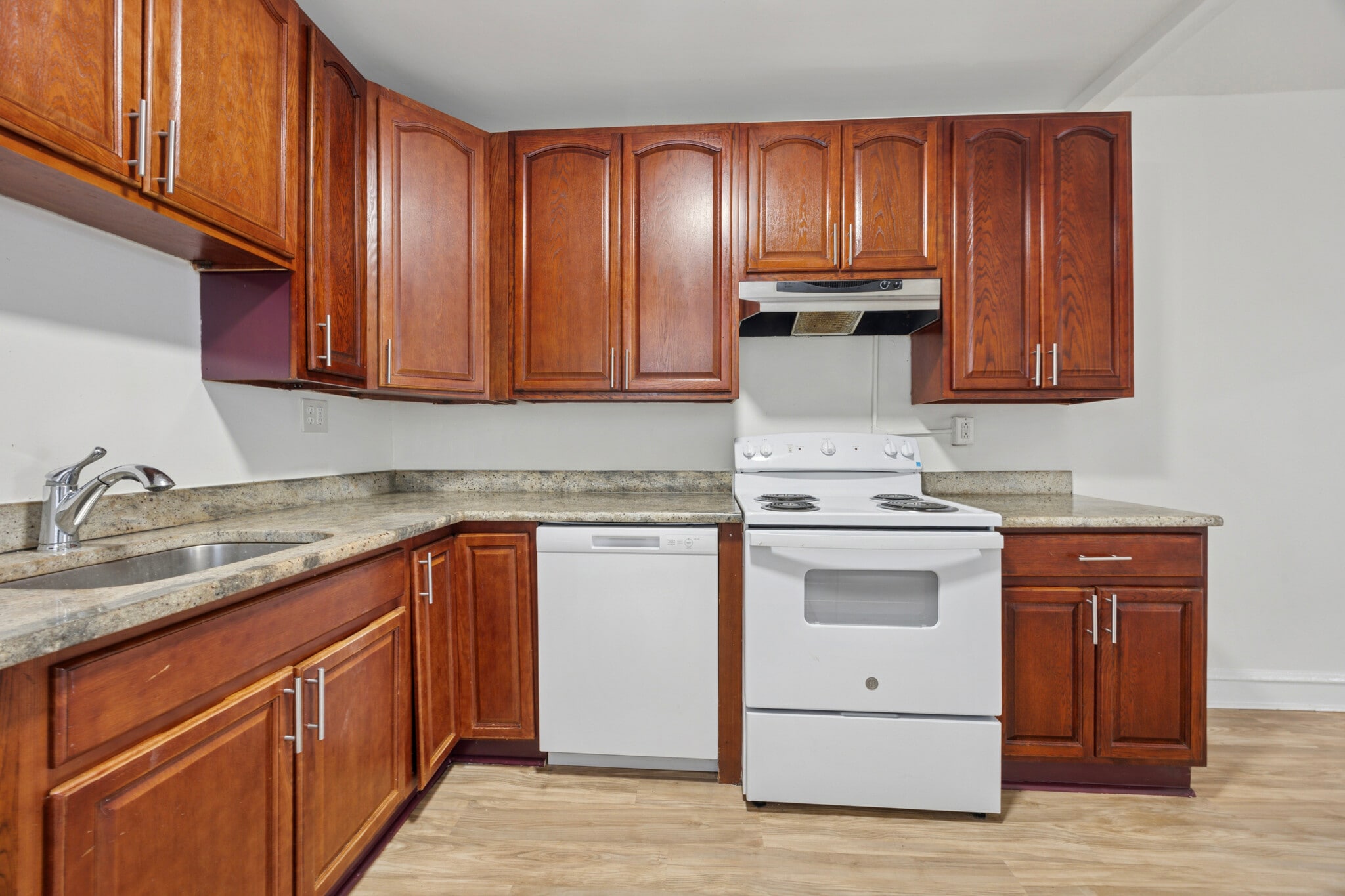 Building Photo - 6519 Allman St