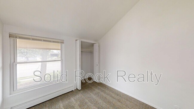 Building Photo - 4545 N Carefree Cir