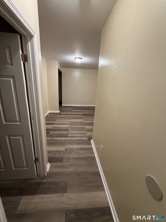 Building Photo - 134 Hazel St