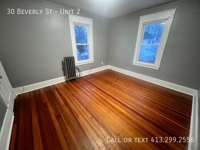 Building Photo - 30 Beverly St