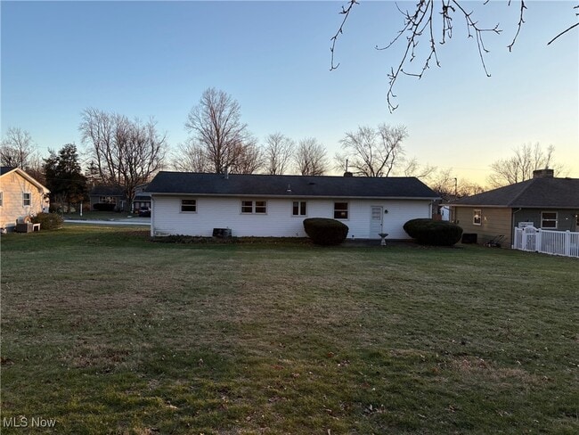 Building Photo - 168 Valley View Dr