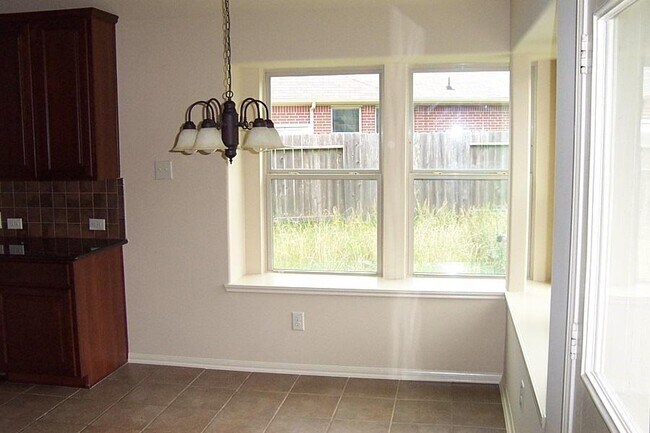Building Photo - 3714 Rainterra Dr