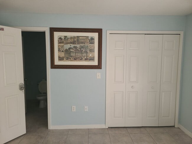 Building Photo - ROOM FOR RENT WITH PRIVATE BATHROOM