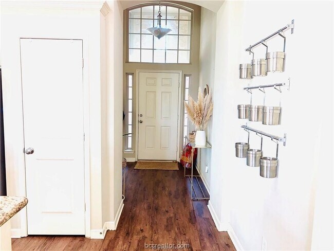 Building Photo - 15313 Lowry Meadow Ln