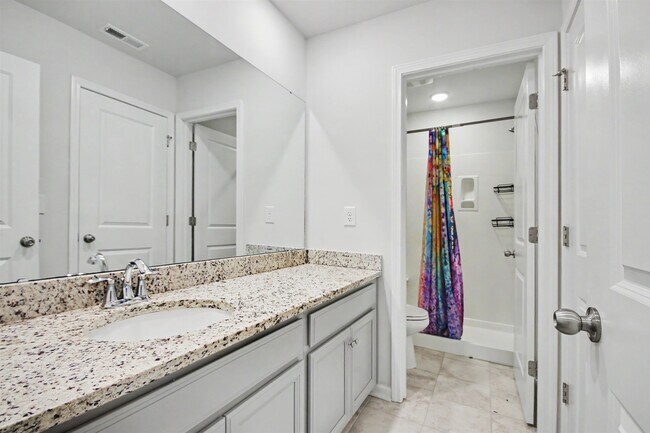 Building Photo - 2223 Blue Crane Cir