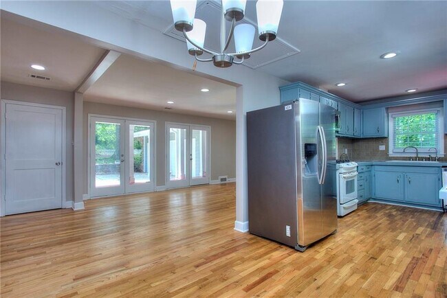 Building Photo - 2067 Brockett Rd