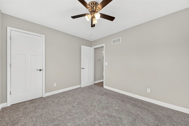 Building Photo - 5540 Autumn Trace Pkwy