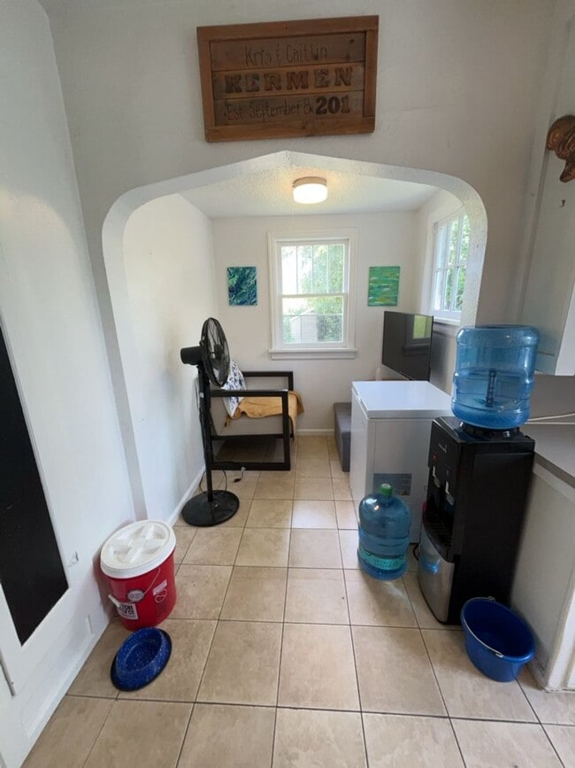 Building Photo - Charming DADU 2BD 1 BA