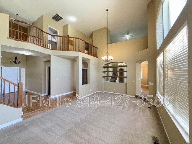 Building Photo - 9950 Moccasin Ct