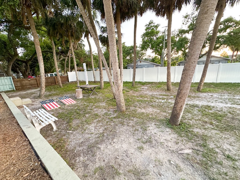 Building Photo - 2370 Leon Ave