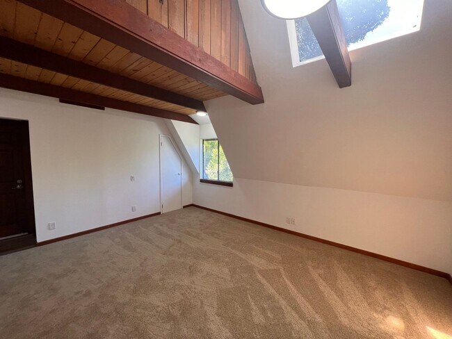 Building Photo - FOUR BEDROOM THREE BATH PLUS OFFICE UPDATE...