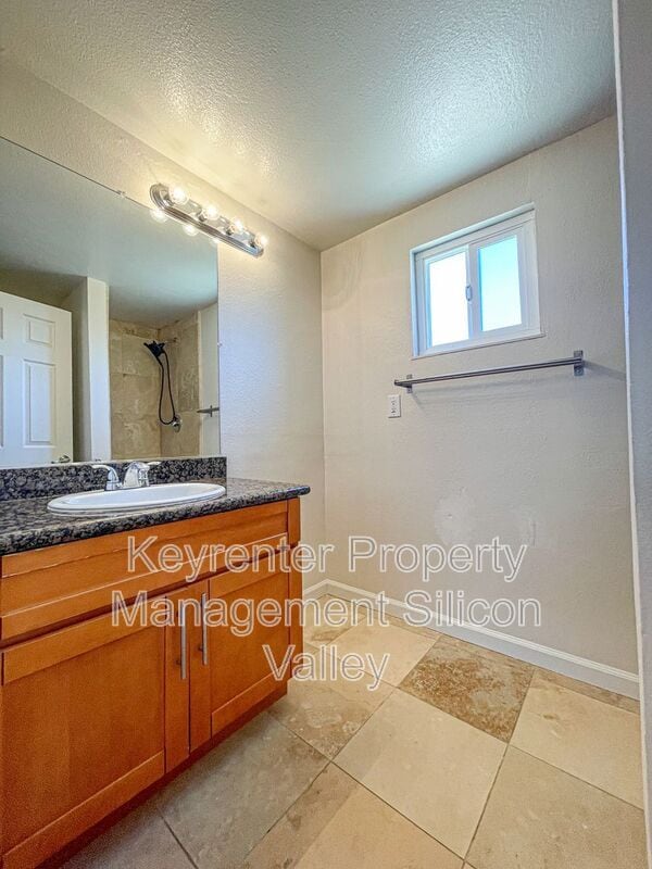 Building Photo - 1114 Citron Way