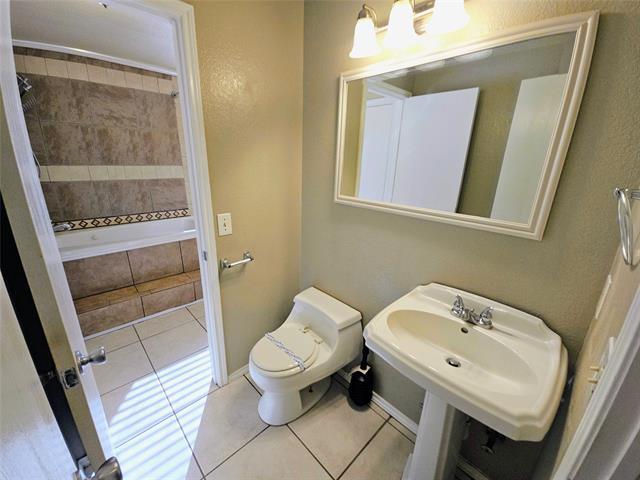 Building Photo - 3813 Waxwing Cir S