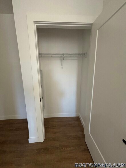 Building Photo - 199 Gardner St