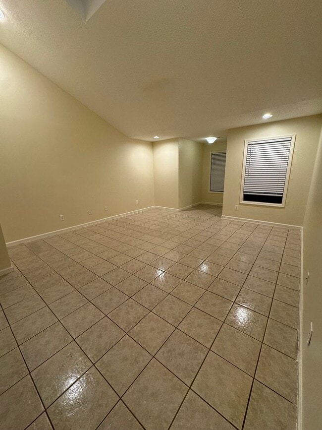 Building Photo - Available May 2026!