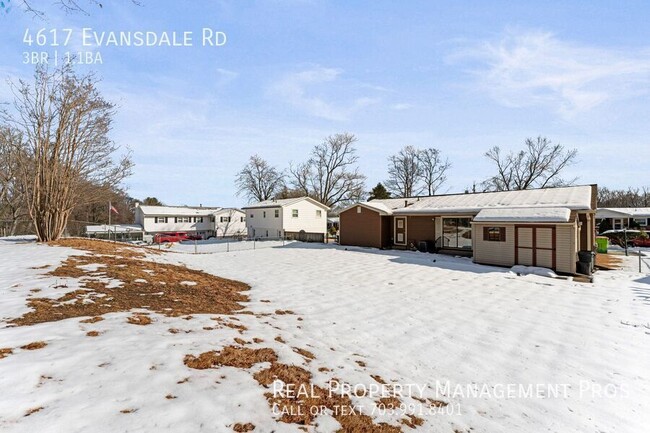 Building Photo - Charming Woodbridge Rambler with Spacious ...