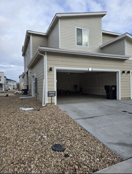 Building Photo - 1695 S Andes Way