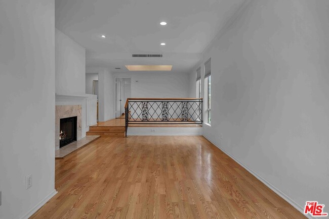 Building Photo - 1655 Selby Ave