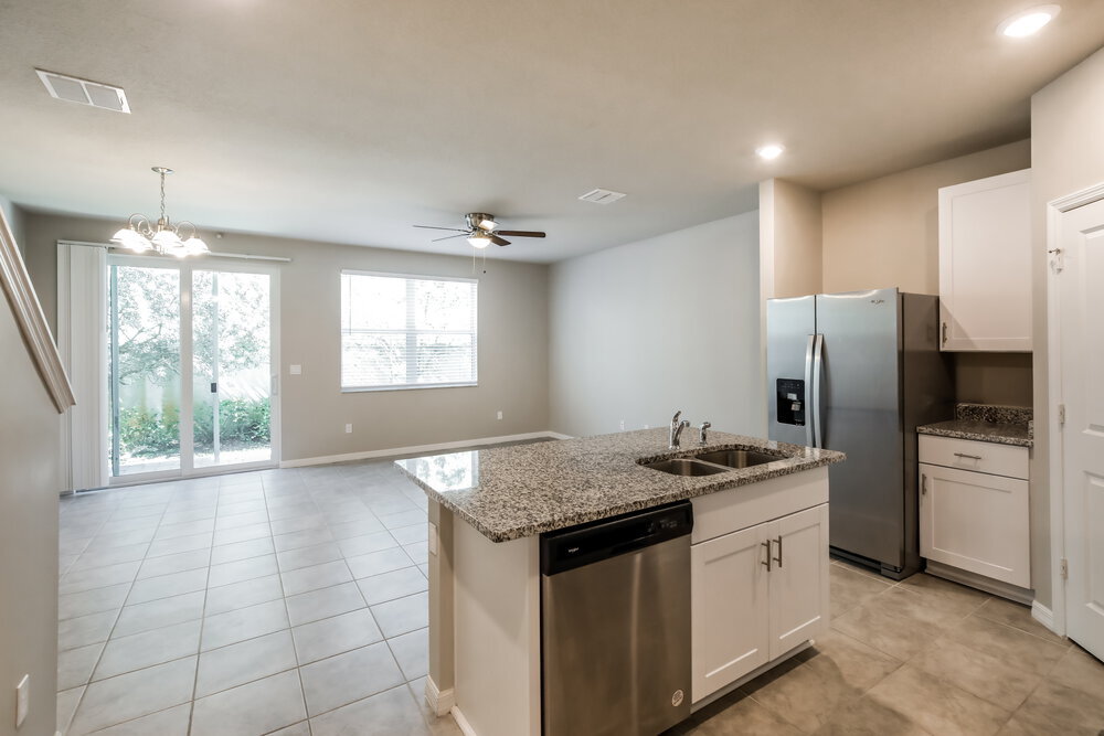 Building Photo - 3565 San Bernardino Way