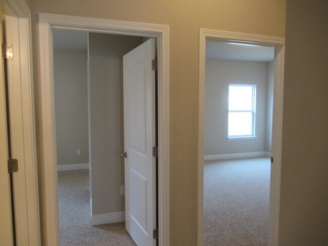 Building Photo - 167 Eagle Bay Ln