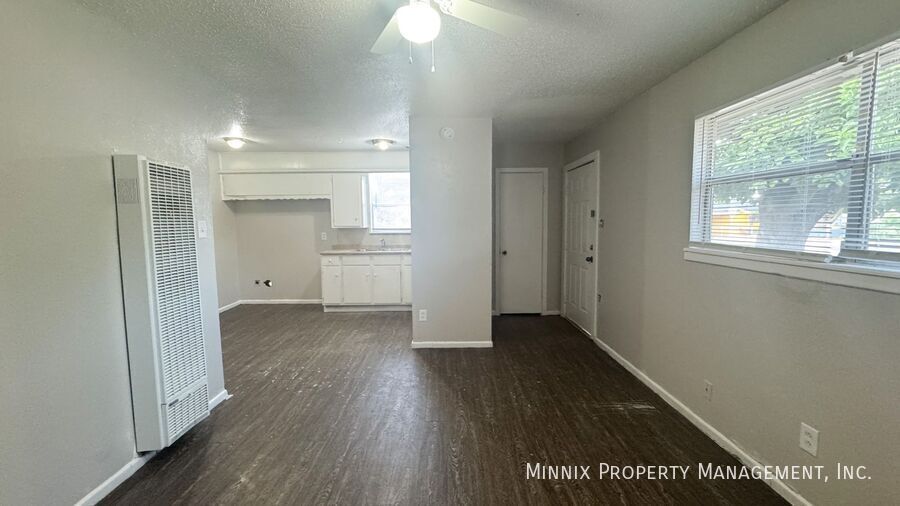 Building Photo - 3102 Ave. N-