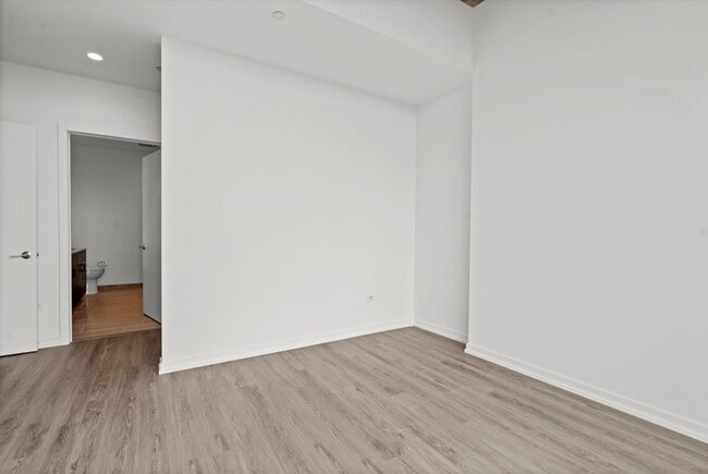 Building Photo - 808 N Cleveland Ave