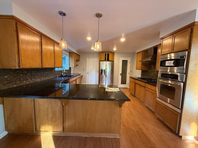 Building Photo - Picturesque Mountain Living with Detached Guest Studio in Alta Sierra