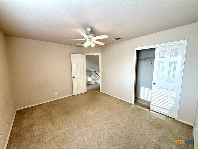 Building Photo - 558 Briggs Dr