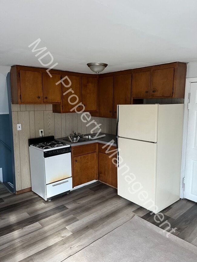 Building Photo - 2634 N Michigan Ave