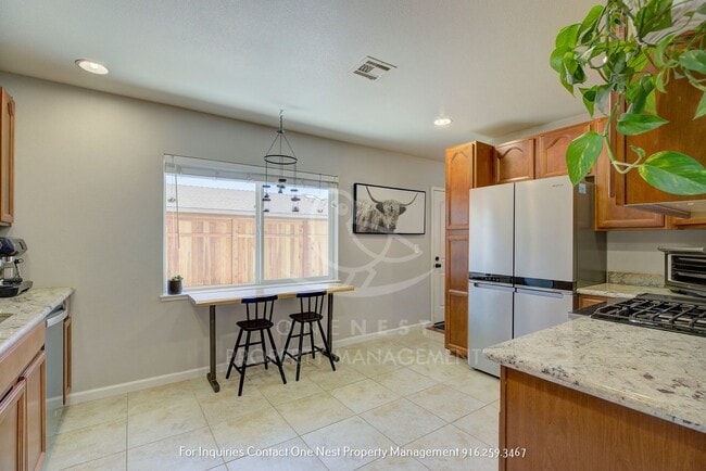 Building Photo - Great Tahoe Park home, 3 bedroom with 1 ba...