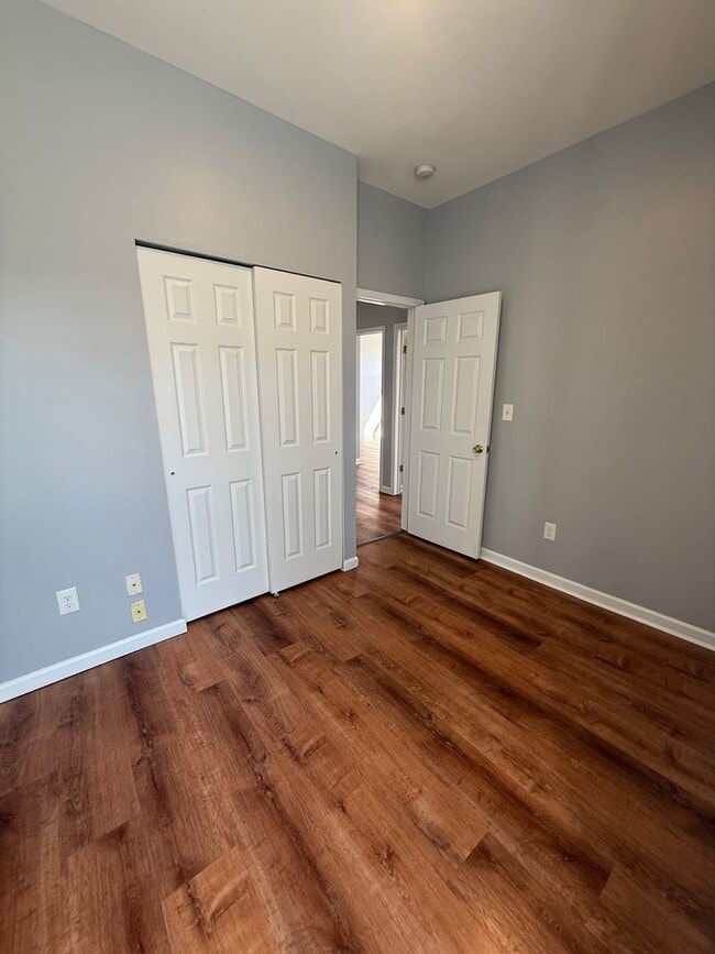 Building Photo - 232 Broadway