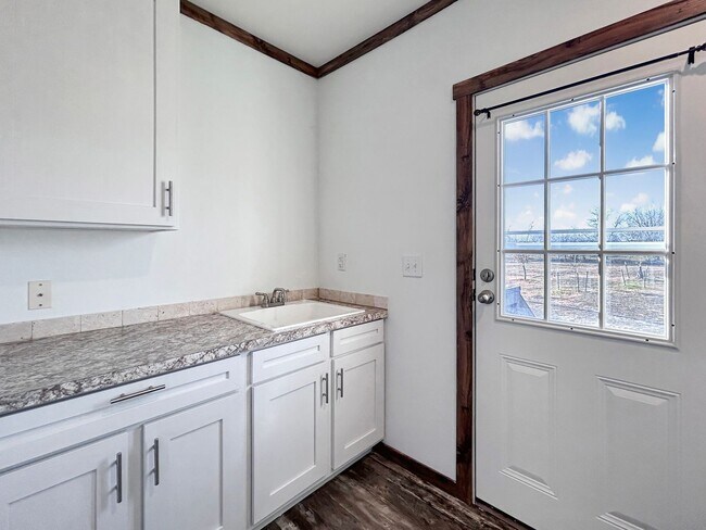 Building Photo - Spacious New Braunfels Retreat on 1 Acre – Walk to Lake Dunlap & the Guadalupe River