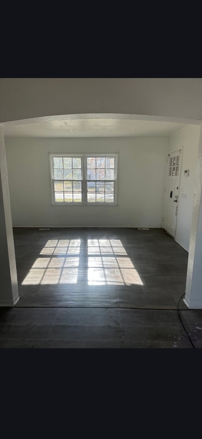 Building Photo - 2001 W 28th Ave