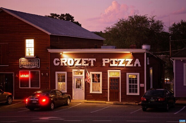 Building Photo - 6053 McComb St