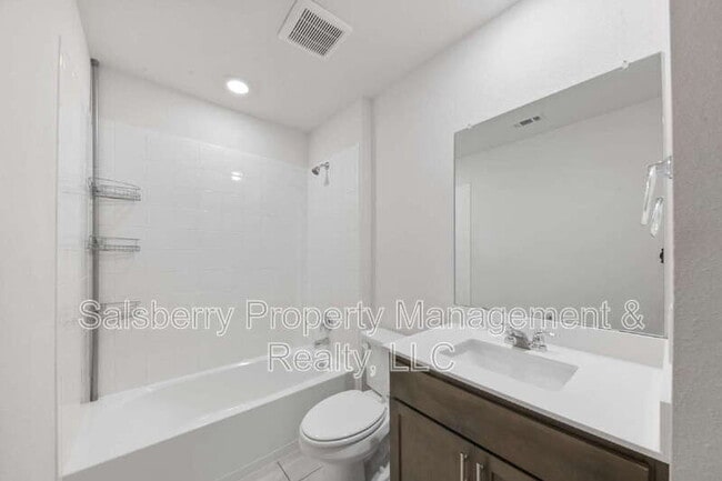 Building Photo - 503 Willow View Way
