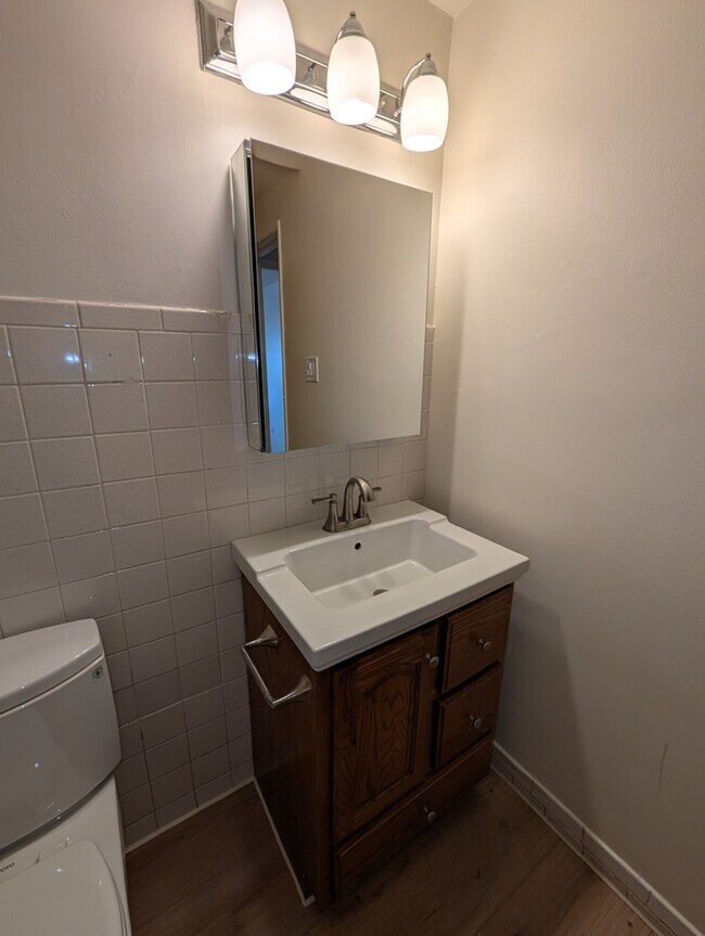 Building Photo - 4343 W 63rd St