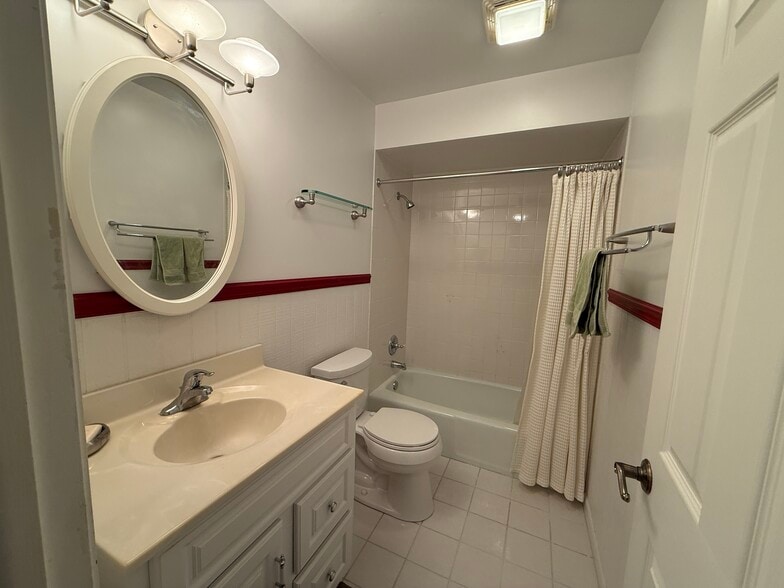 Bathroom 2 - 110 S Dunton Ave