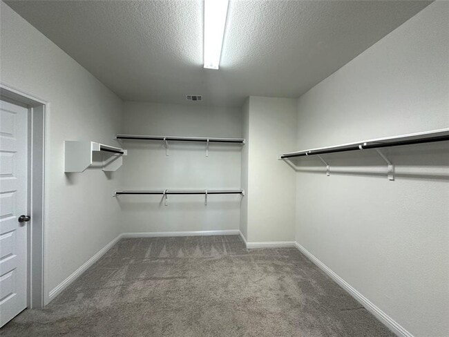 Building Photo - 8404 Skytex St