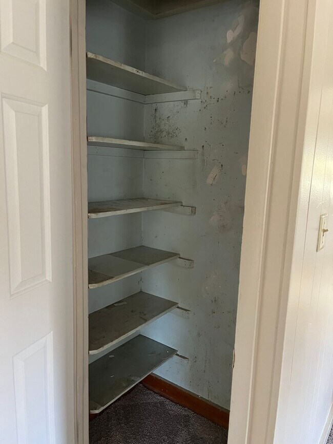 Building Photo - 127 &amp; 127 1/2 N Penn St