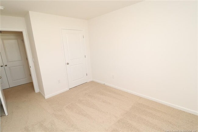 Building Photo - 374 Freestall Dr