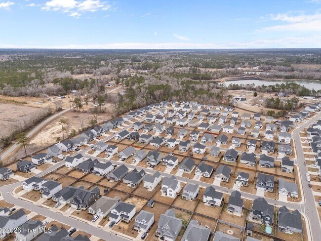 Building Photo - 3 Bed 2 Bath Unfurnished Single Family Home