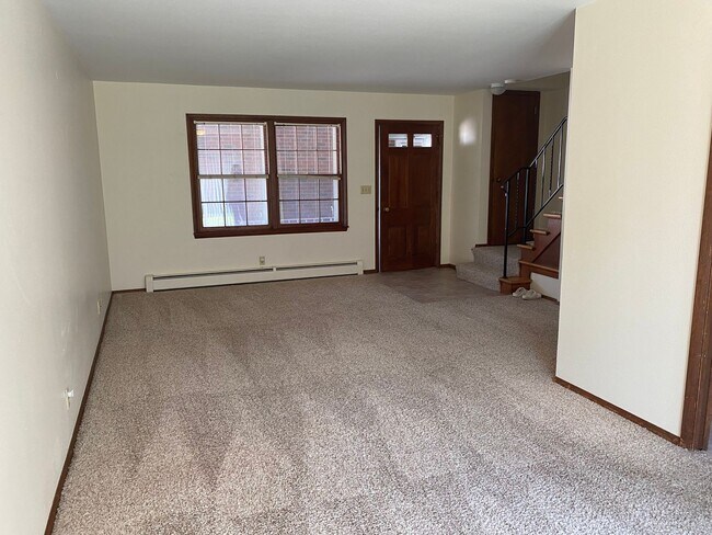 Building Photo - 105 O'Neil Dr