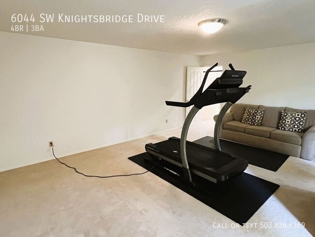 Building Photo - 6044 SW Knightsbridge Dr
