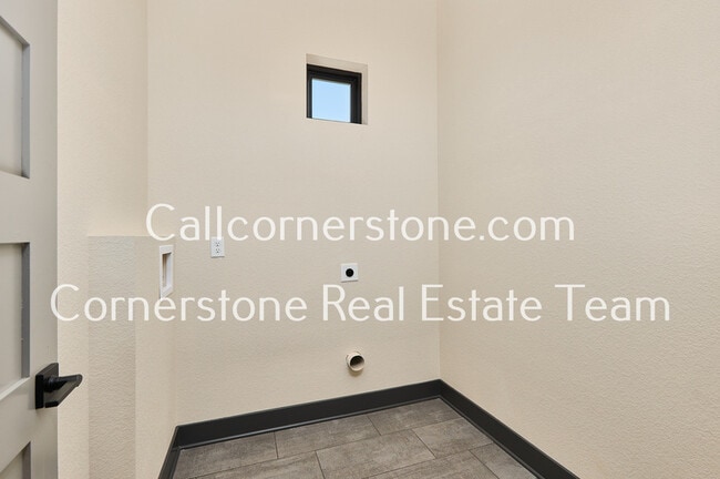 Building Photo - 3135 Trenton Pk Grv