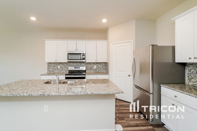 Building Photo - 14355 Gunsight Pass