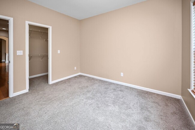 Building Photo - 317 Granite Way