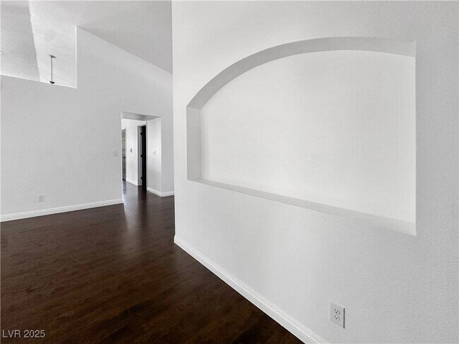 Building Photo - 1443 Basin View Cir