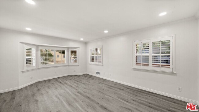 Building Photo - 6311 S La Tijera Blvd